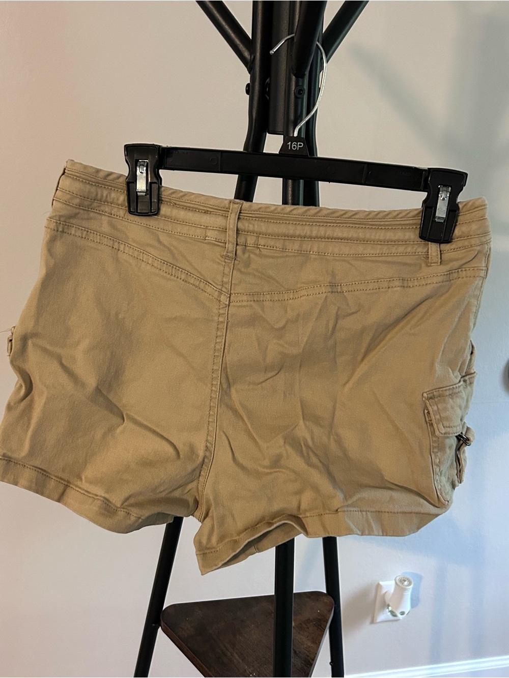 Sincerely Jules cargo shorts - Picture 2 of 4
